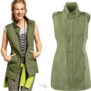 CAbi Green Sleeveless Vest